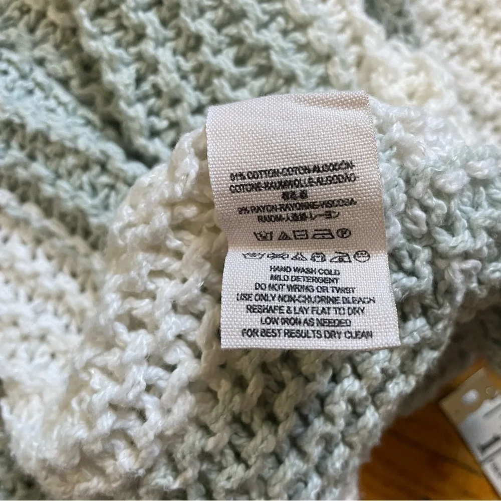 Free People Sweater Size Large